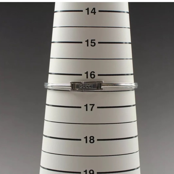 Gucci Luxury Statement Watch STUNNING!😍 Very very RARE!! In Stainless Steel - Picture 8 of 8